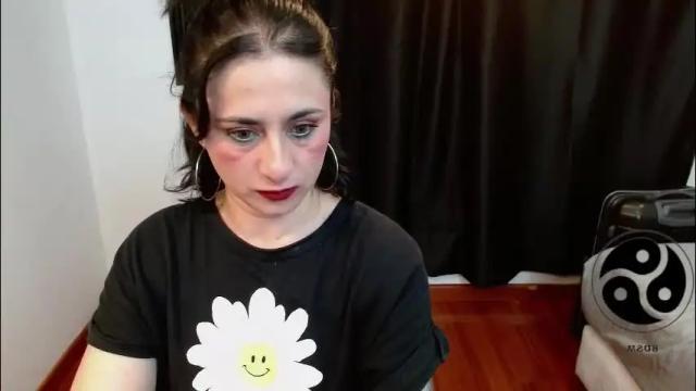 Image 2 of lincebdsm Stream on Chaturbate on 1 month ago