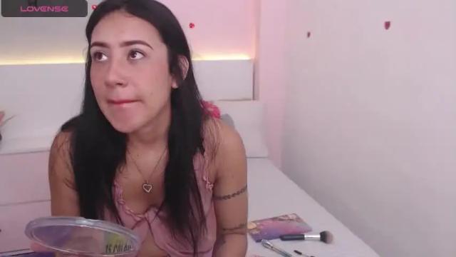 Image 3 of linda_juliana Stream on Chaturbate on 18 months ago