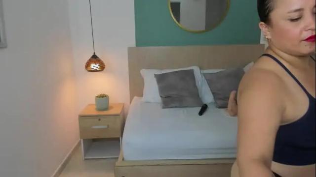 Image 7 of linda_rios_ Stream on Chaturbate on 1 month ago