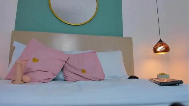 Image 2 of linda_rios_ Stream on Chaturbate on 1 month ago