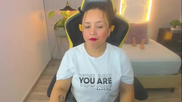 Image 8 of linda_rios_ Stream on Chaturbate on 12 days ago