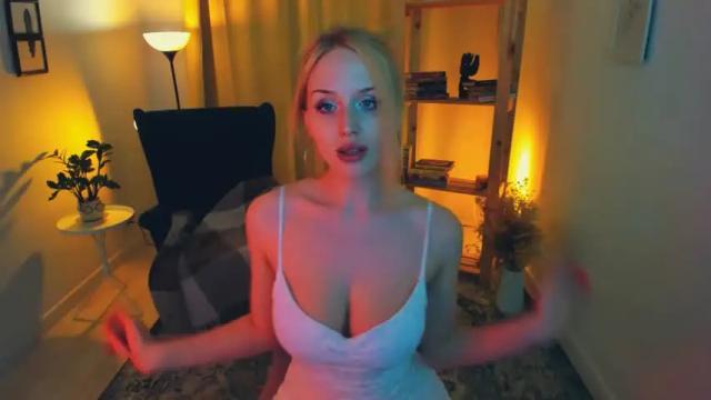 Thumbnail 3, linda_roxy's Stream at Chaturbate, 12 months ago