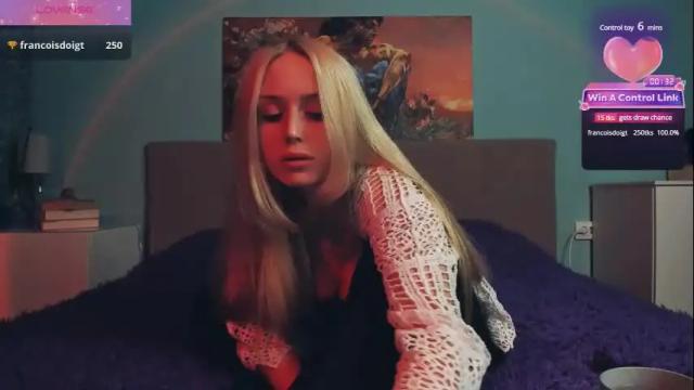 Image 7 of linda_roxy Stream on Chaturbate on 25 days ago