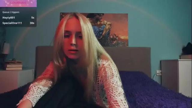 Image 7 of linda_roxy Stream on Chaturbate on 23 days ago