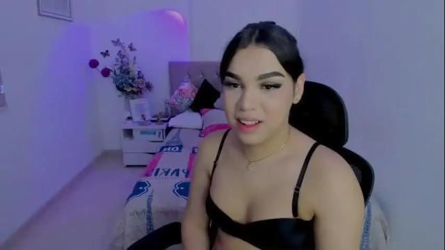 Image 4 of linda_zaam8386 Stream on Chaturbate on 3 months ago
