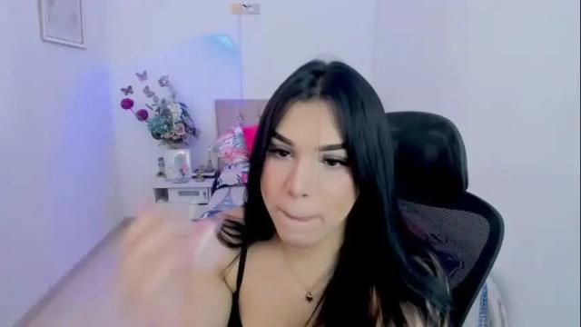 Image 4 of linda_zaam8386 Stream on Chaturbate on 8 days ago