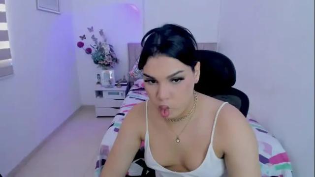 Image 3 of linda_zaam8386 Stream on Chaturbate on 3 days ago