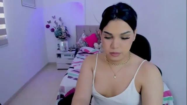 Image 6 of linda_zaam8386 Stream on Chaturbate on 3 days ago