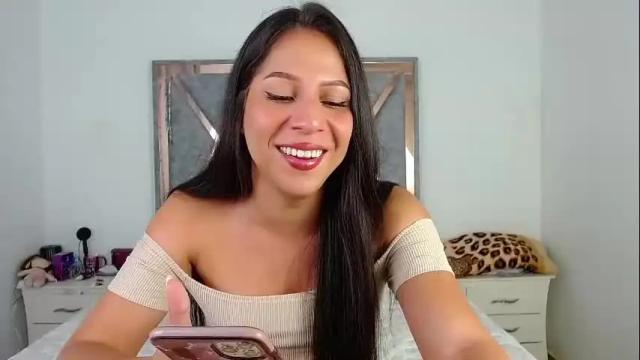 Image 7 of lindagoldsex Stream on Chaturbate on 2 months ago