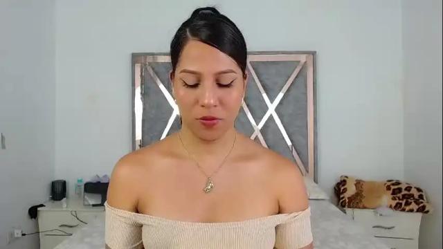 Image 11 of lindagoldsex Stream on Chaturbate on 24 days ago