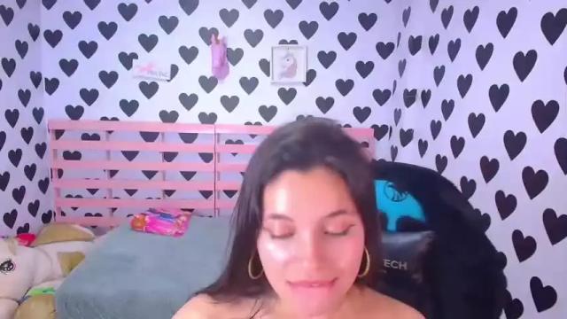 Image 6 of lindaliz_a Stream on Chaturbate on 13 months ago