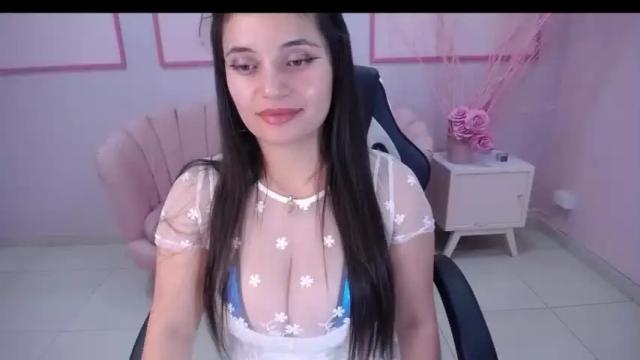 Image 6 of lindaliz_a Stream on Chaturbate on 13 months ago