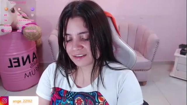 Image 7 of lindaliz_a Stream on Chaturbate on 7 months ago