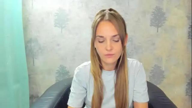 Image 12 of lindamurr Stream on Chaturbate on 13 months ago