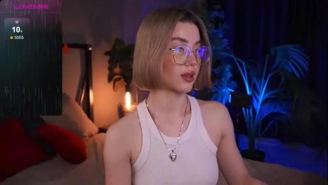 Image 8 of lindathacker Stream on Chaturbate on 1 month ago