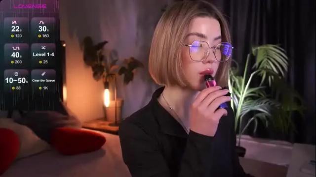Thumbnail 1, lindathacker's Stream at Chaturbate, 1 month ago