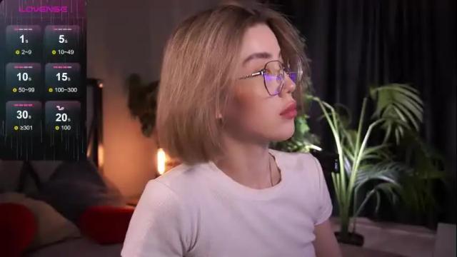 Image 8 of lindathacker Stream on Chaturbate on 1 month ago