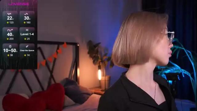 Image 6 of lindathacker Stream on Chaturbate on 1 month ago