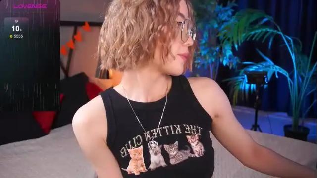 Image 12 of lindathacker Stream on Chaturbate on 25 days ago