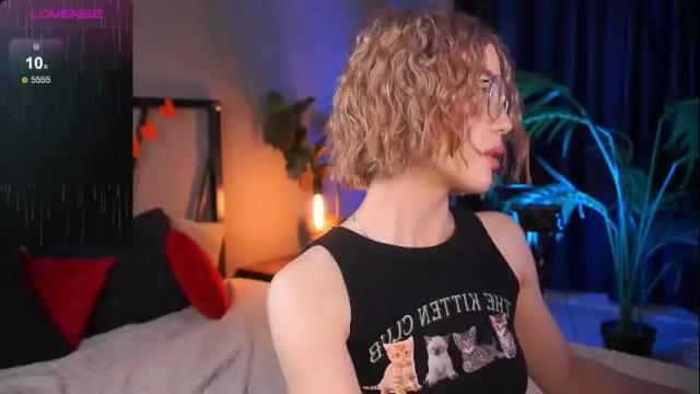 Image 2 of lindathacker Stream on Chaturbate on 25 days ago