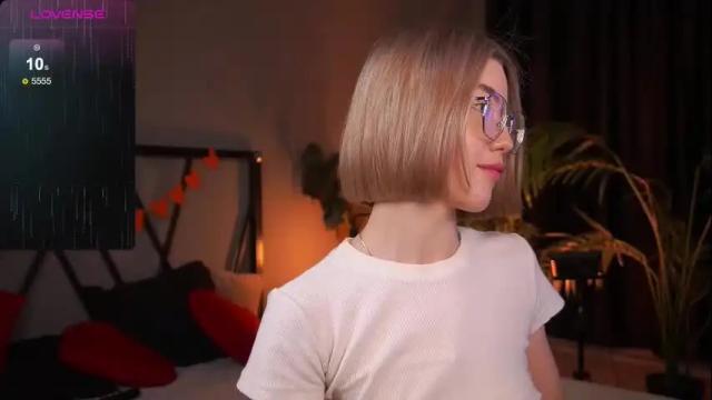 Image 7 of lindathacker Stream on Chaturbate on 24 days ago