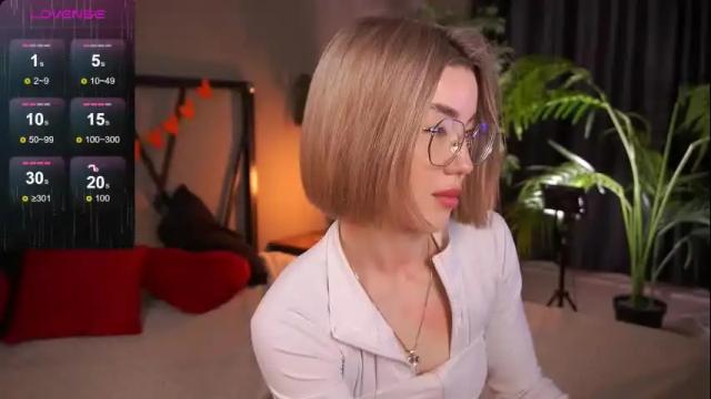 Image 4 of lindathacker Stream on Chaturbate on 23 days ago