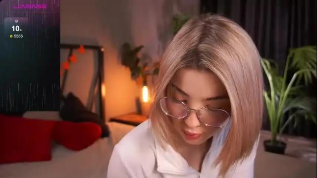 Image 6 of lindathacker Stream on Chaturbate on 23 days ago