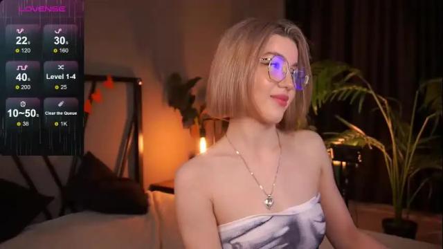 Image 10 of lindathacker Stream on Chaturbate on 22 days ago