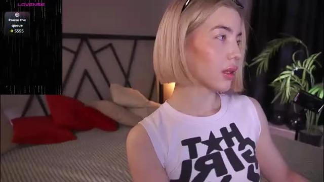 Image 8 of lindathacker Stream on Chaturbate on 2 days ago