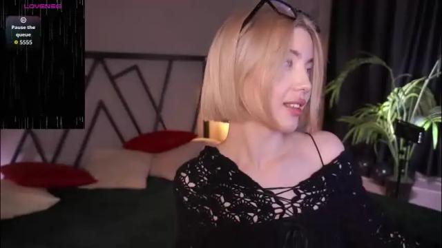 Image 11 of lindathacker Stream on Chaturbate on 1 month ago