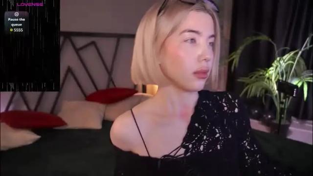 Image 3 of lindathacker Stream on Chaturbate on 1 month ago