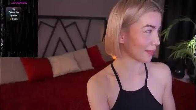 Image 7 of lindathacker Stream on Chaturbate on 1 month ago