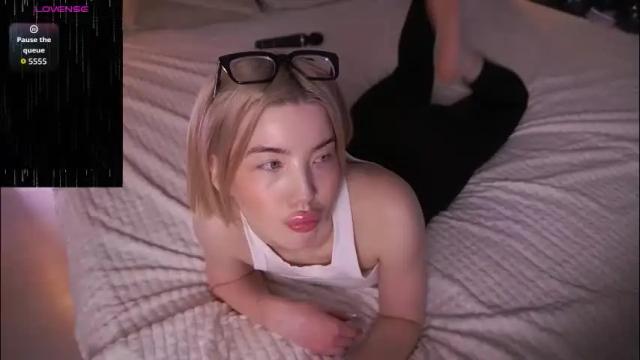 Image 12 of lindathacker Stream on Chaturbate on 1 month ago