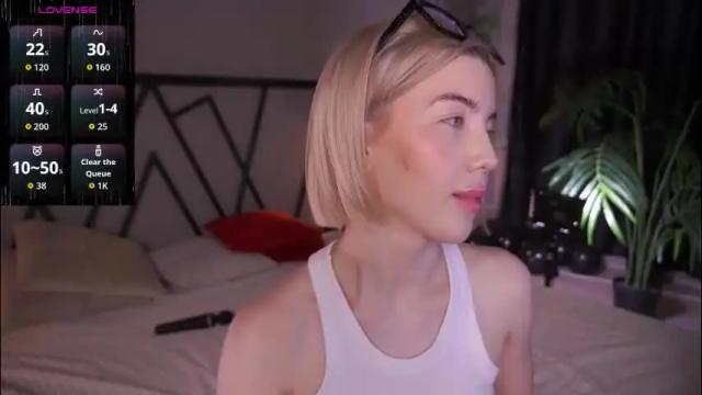 Image 8 of lindathacker Stream on Chaturbate on 1 month ago