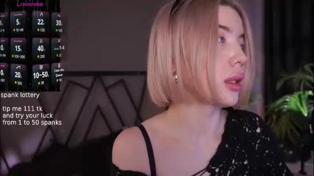 Image 8 of lindathacker Stream on Chaturbate on 1 month ago