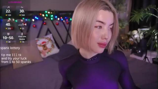 Image 2 of lindathacker Stream on Chaturbate on 28 days ago