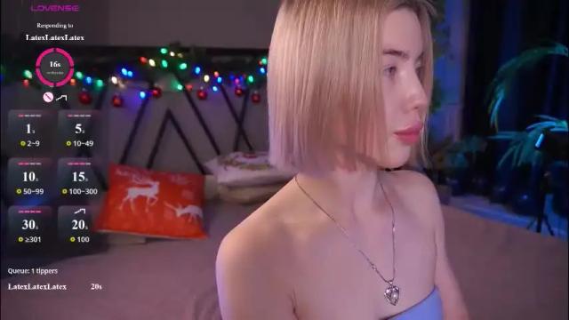 Image 12 of lindathacker Stream on Chaturbate on 15 days ago