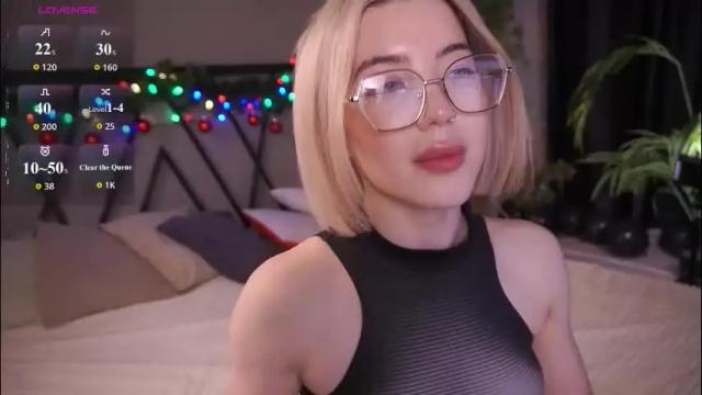 Image 11 of lindathacker Stream on Chaturbate on 10 days ago