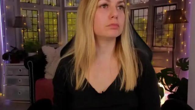 Thumbnail 3, lindawhite_'s Stream at Chaturbate, 10 months ago