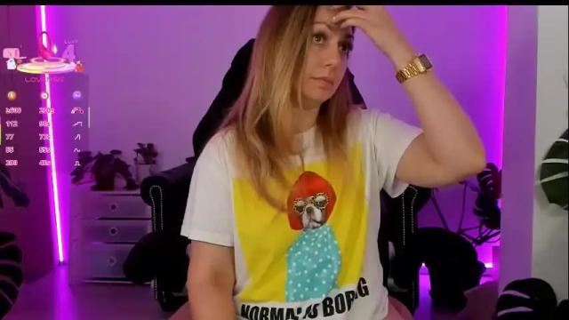 Image 6 of lindawhite_ Stream on Chaturbate on 1 month ago