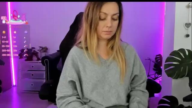 Image 2 of lindawhite_ Stream on Chaturbate on 1 month ago