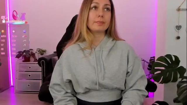 Thumbnail 3, lindawhite_'s Stream at Chaturbate, 24 days ago