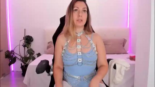 Thumbnail 1, lindawhite_'s Stream at Chaturbate, 1 month ago