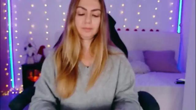 Image 2 of lindawhite_ Stream on Chaturbate on 1 month ago