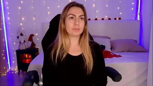 Image 3 of lindawhite_ Stream on Chaturbate on 1 month ago