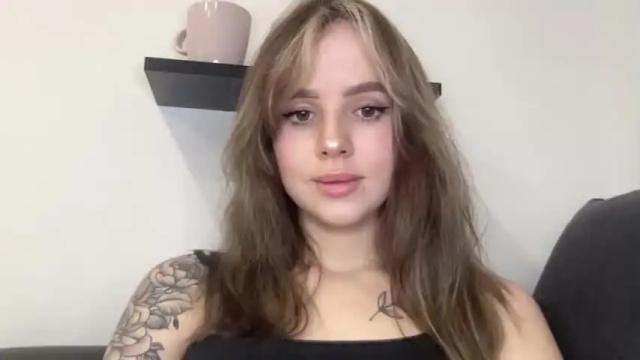 Image 3 of lindeyjoy Stream on Chaturbate on 17 months ago