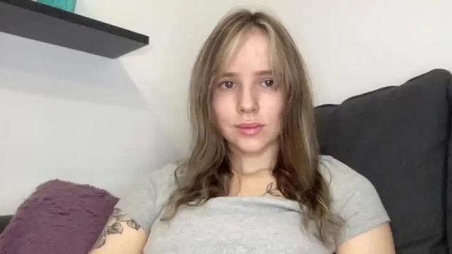 Image 4 of lindeyjoy Stream on Chaturbate on 17 months ago