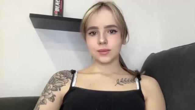 Thumbnail 3, lindeyjoy's Stream at Chaturbate, 17 months ago
