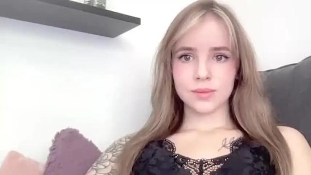 Image 4 of lindeyjoy Stream on Chaturbate on 16 months ago