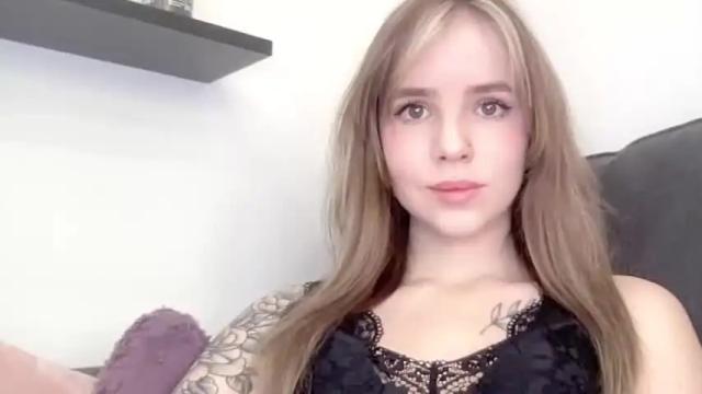 Thumbnail 3, lindeyjoy's Stream at Chaturbate, 16 months ago